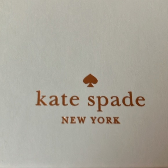 Kate Spade:Bridal Planner-Gold Tone 3 Ring Binder-zipper pouch-48 planning pages - Picture 2 of 16